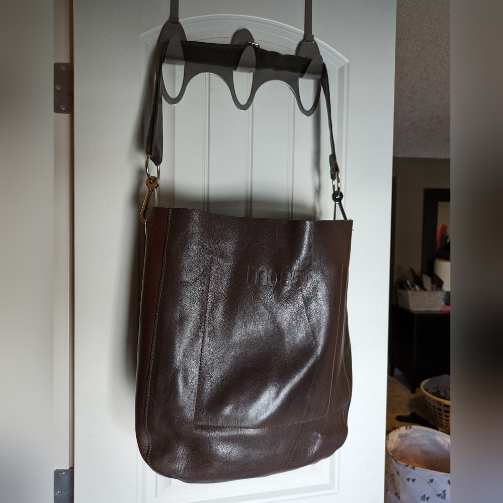 M0851 Classic Hobo